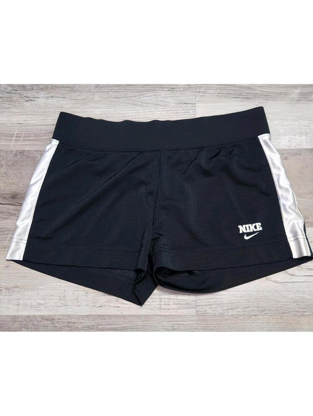 Vintage Nike Shorts Silver Tag Embroidered Logo Medium
